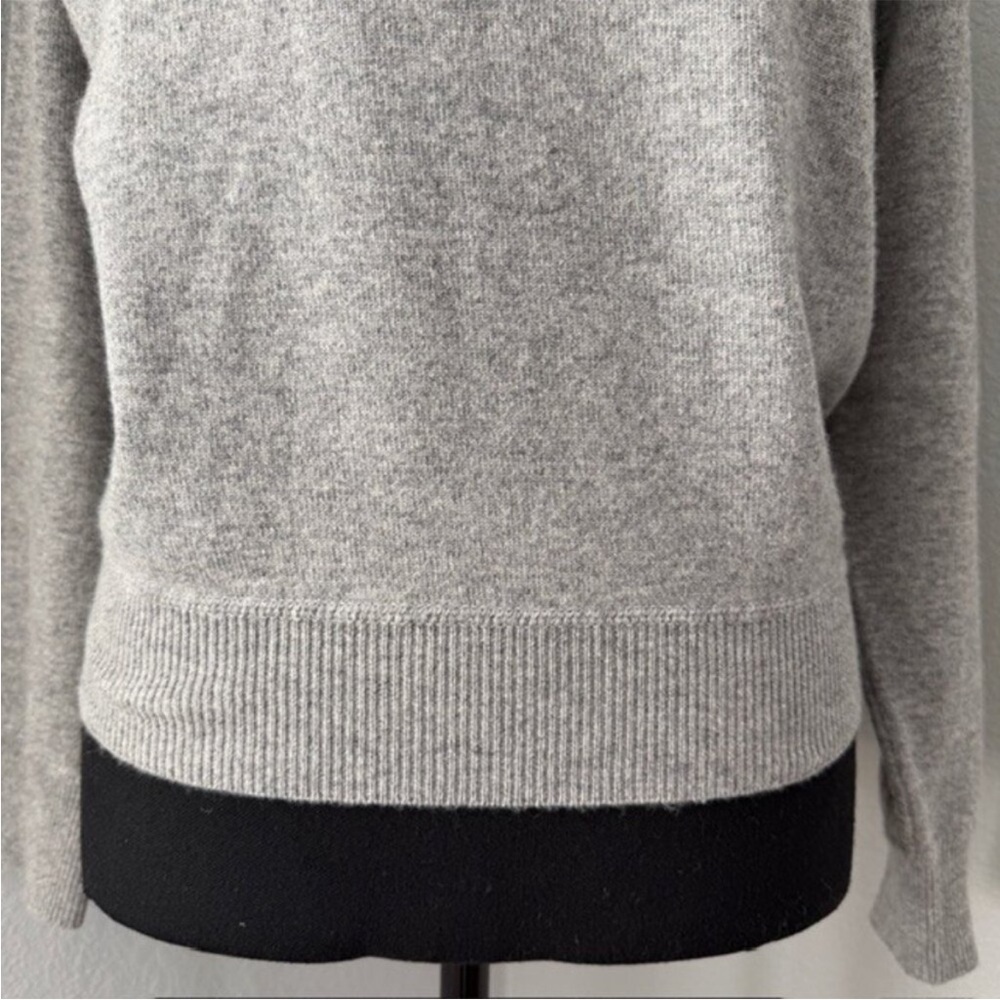 NEIMAN MARCUS 2 Pc Heather Gray Cashmere Lounge PJ Set Medium - Picture 7 of 13